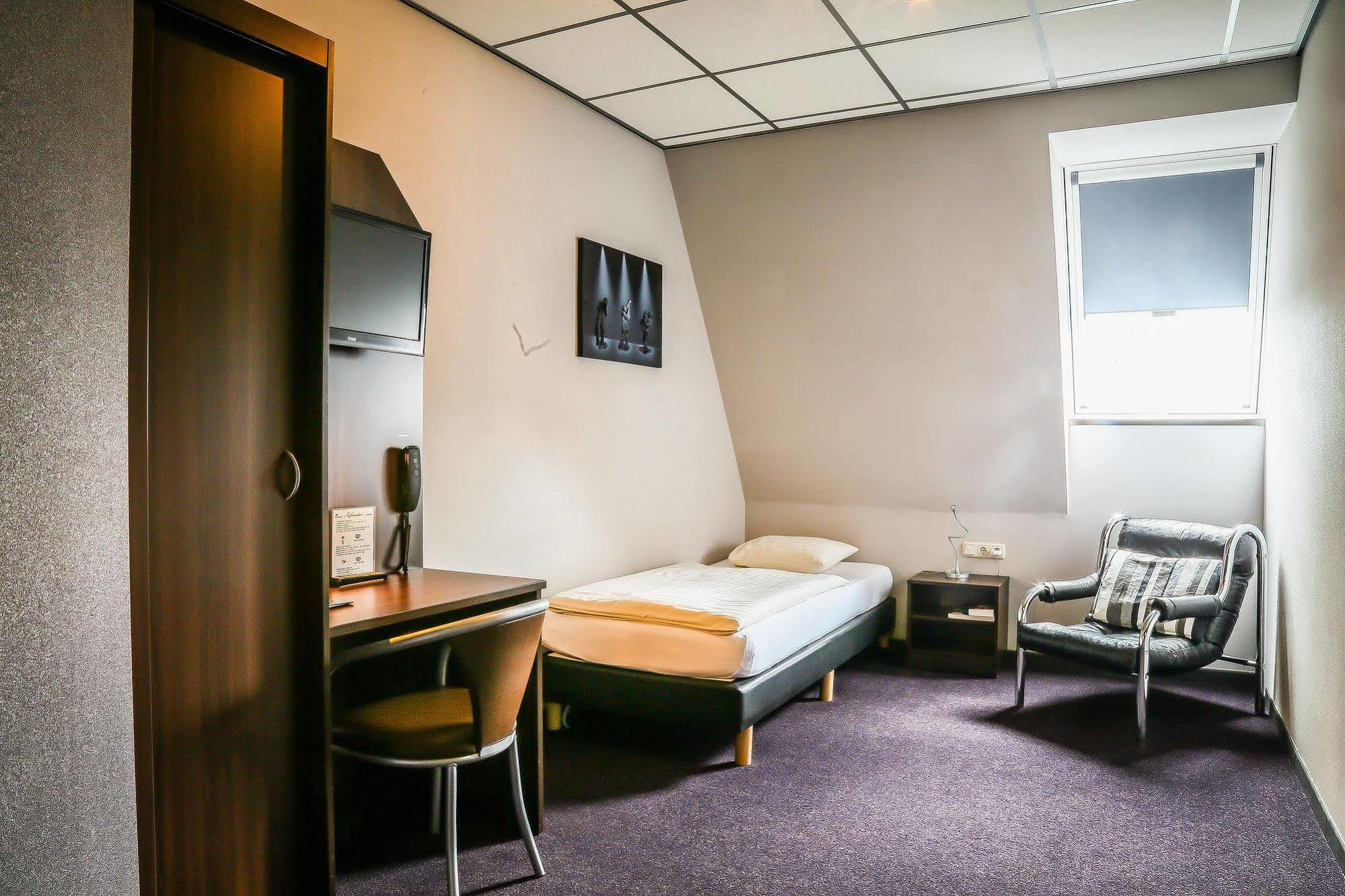 Hotel Frans Op Den Bult 두닌겐 외부 사진